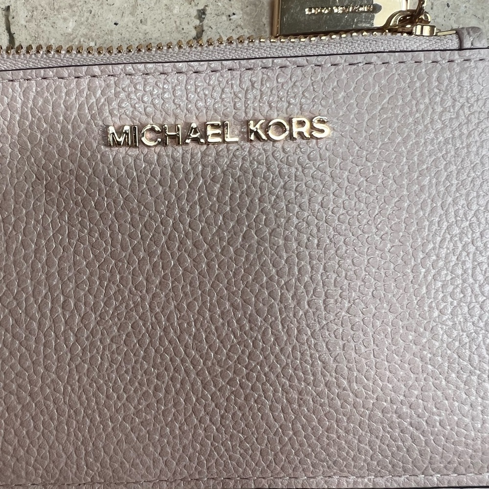 MICHAEL KORS Pink Leather Coin Purse, Card Holder Wristlet - Picture 4 of 12